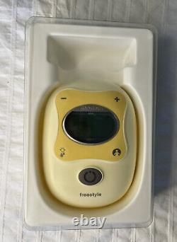 Medela Freestyle Double Electric Breast Pump Yellow